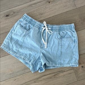 Universal Thread Light Blue Jean Shorts